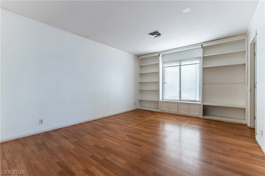 1301 St Louis, Las Vegas, NV 89104