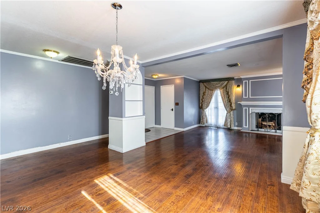 1301 St Louis, Las Vegas, NV 89104
