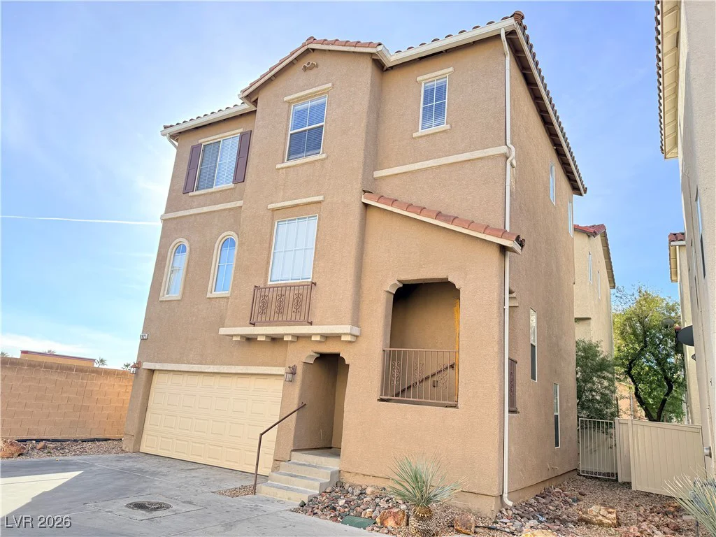 8921 Charles Thomas, Las Vegas, NV 89149