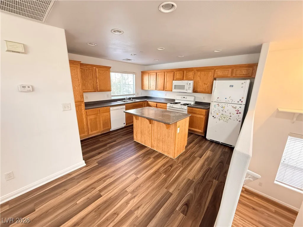 8921 Charles Thomas, Las Vegas, NV 89149