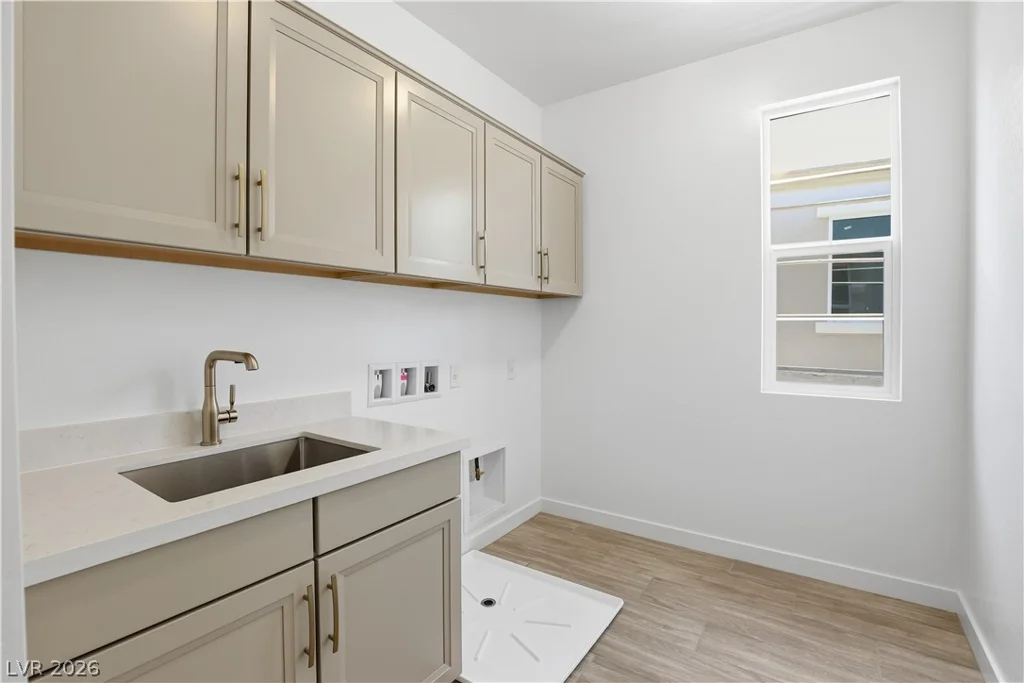 23 Fairdale, Henderson, NV 89011