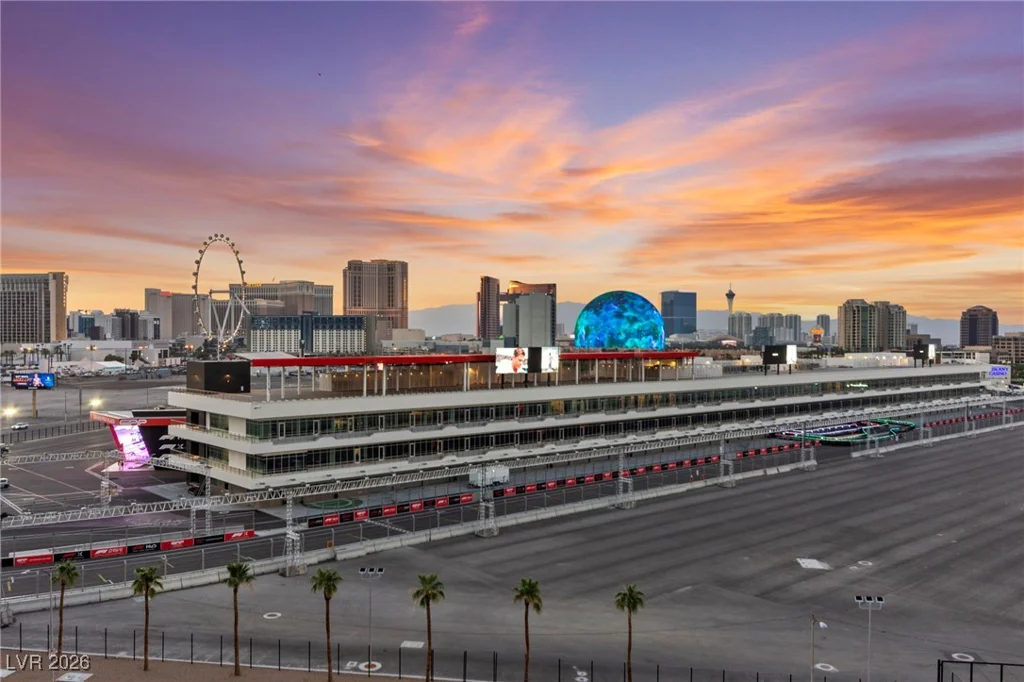 205 Harmon, Las Vegas, NV 89169