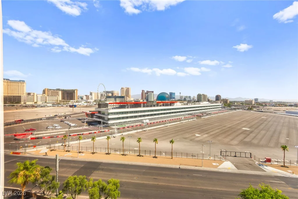 205 Harmon, Las Vegas, NV 89169