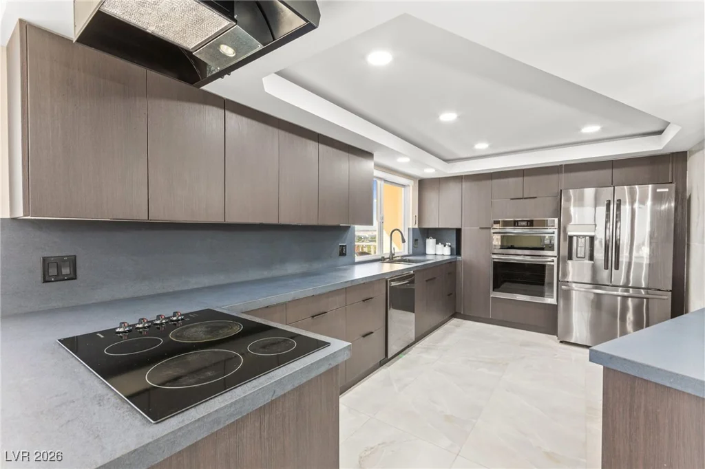 205 Harmon, Las Vegas, NV 89169