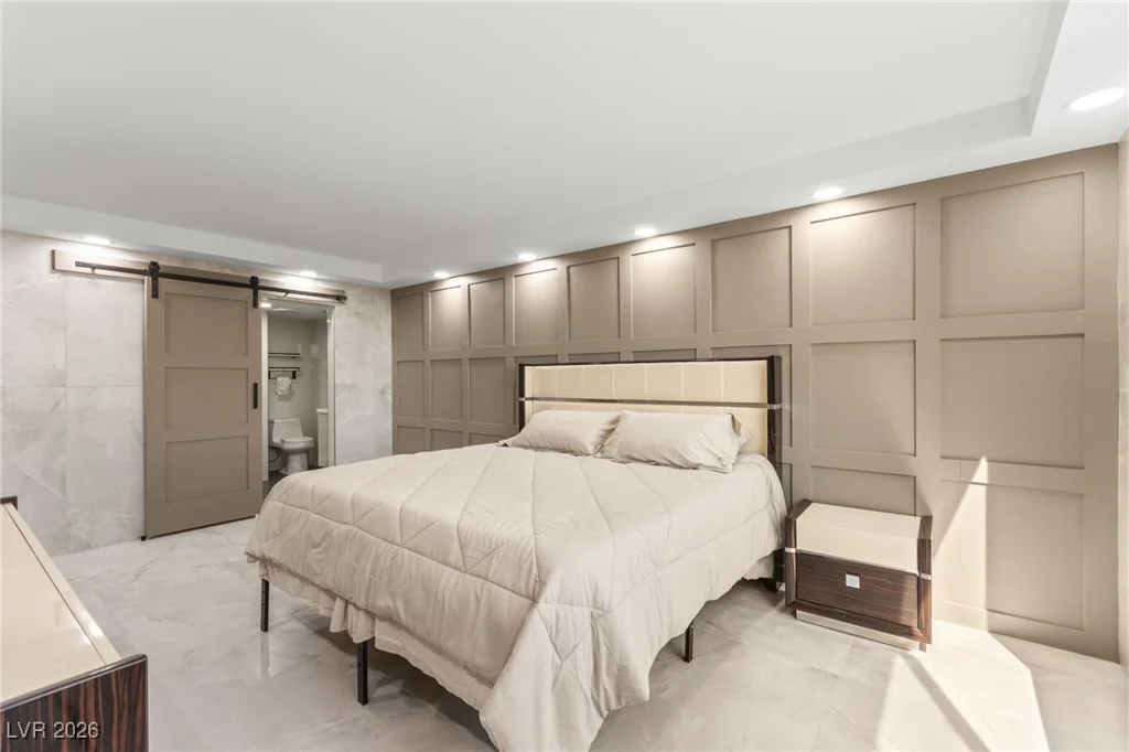 205 Harmon, Las Vegas, NV 89169
