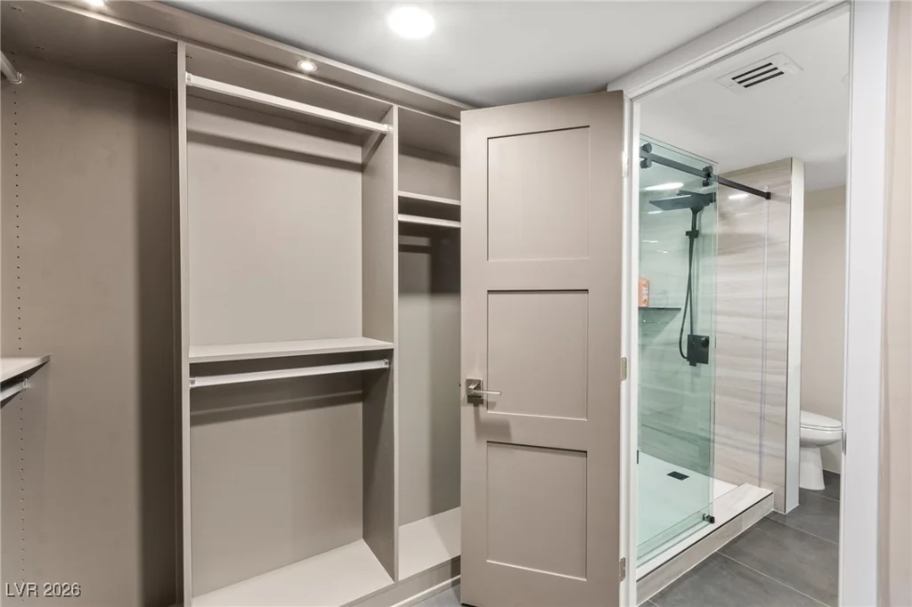 205 Harmon, Las Vegas, NV 89169