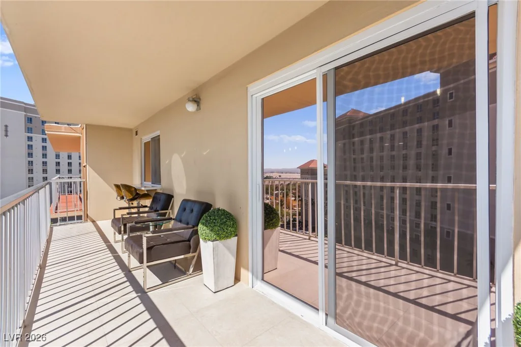 205 Harmon, Las Vegas, NV 89169