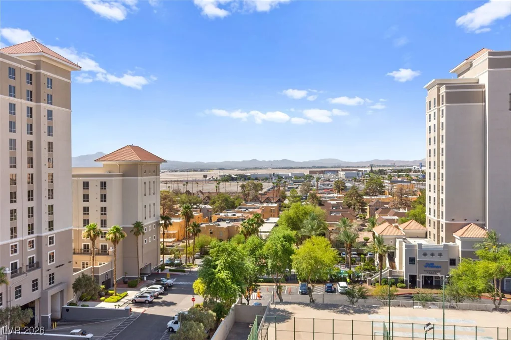 205 Harmon, Las Vegas, NV 89169