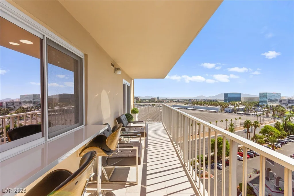 205 Harmon, Las Vegas, NV 89169