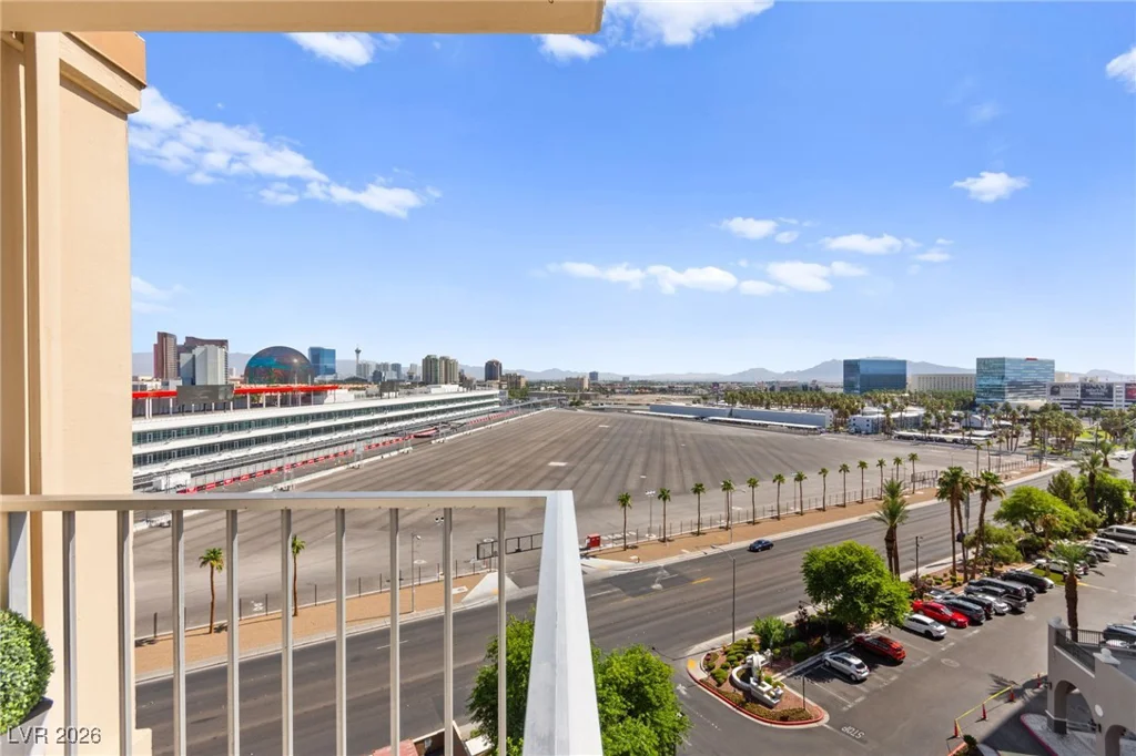 205 Harmon, Las Vegas, NV 89169