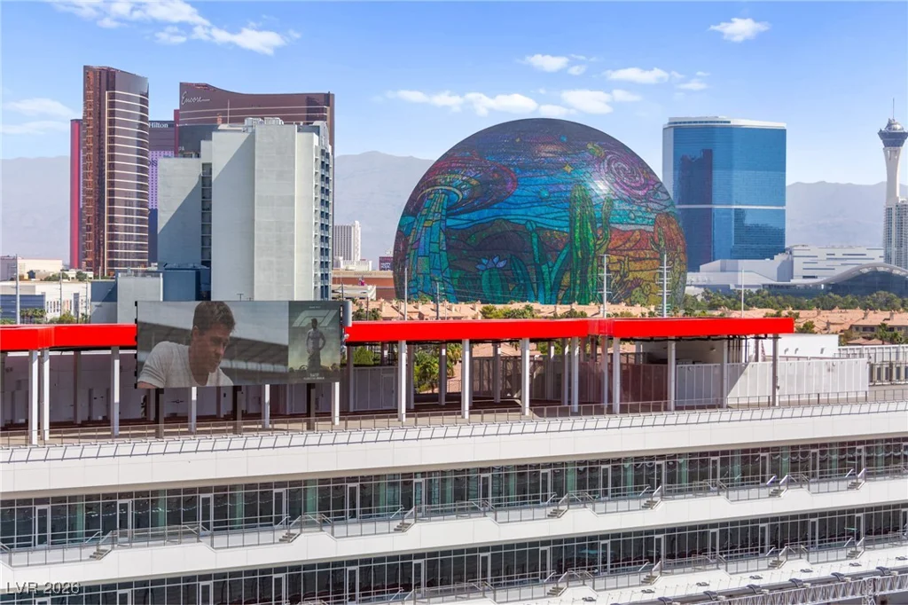 205 Harmon, Las Vegas, NV 89169