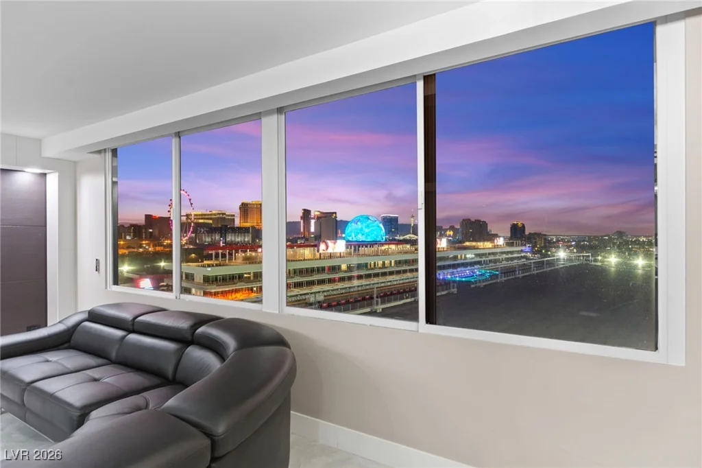 205 Harmon, Las Vegas, NV 89169