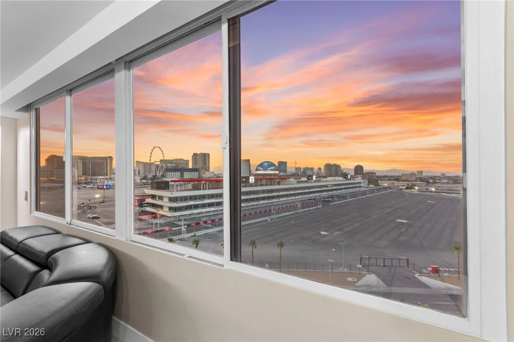 205 Harmon, Las Vegas, NV 89169