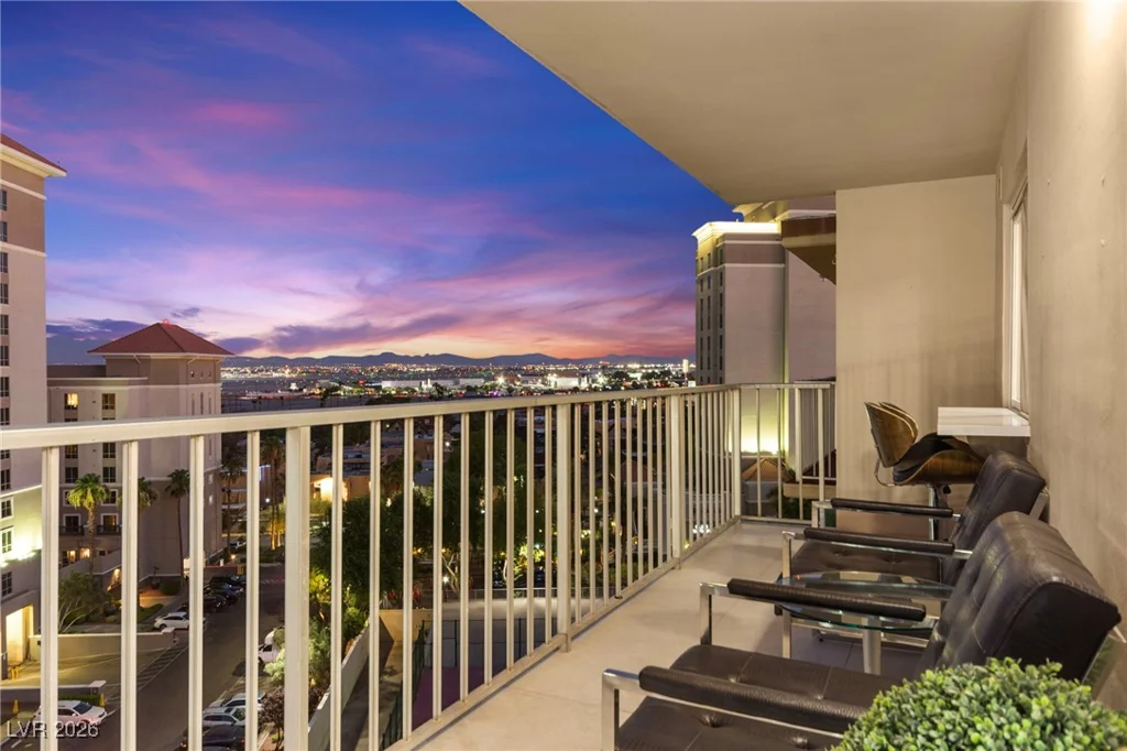 205 Harmon, Las Vegas, NV 89169