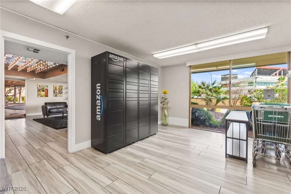 205 Harmon, Las Vegas, NV 89169