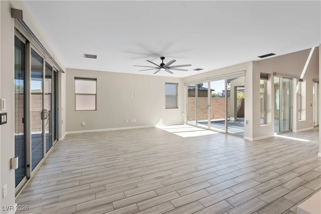 9710 Hiking, Las Vegas, NV 89166