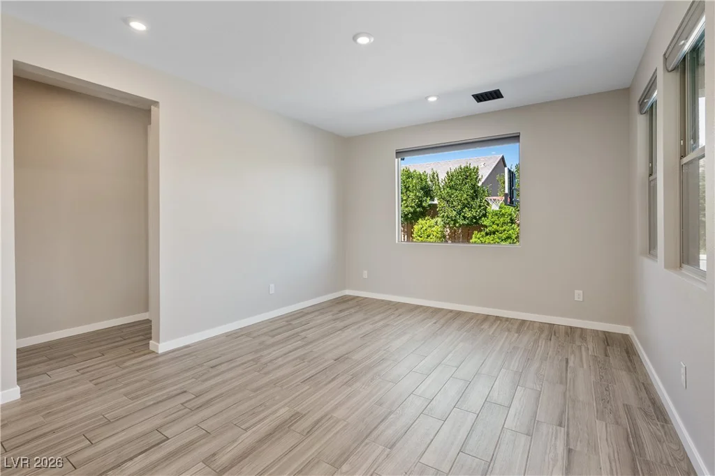 9710 Hiking, Las Vegas, NV 89166