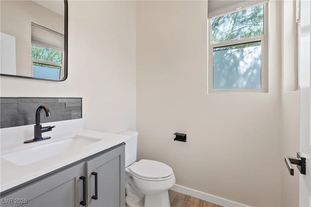 9710 Hiking, Las Vegas, NV 89166