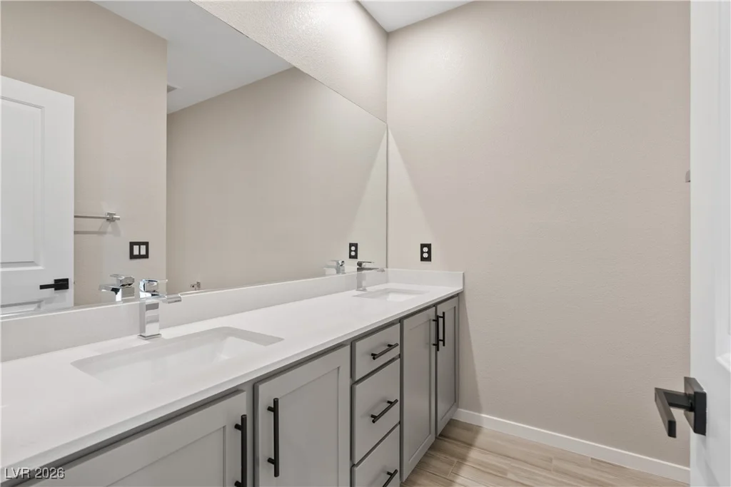 9710 Hiking, Las Vegas, NV 89166