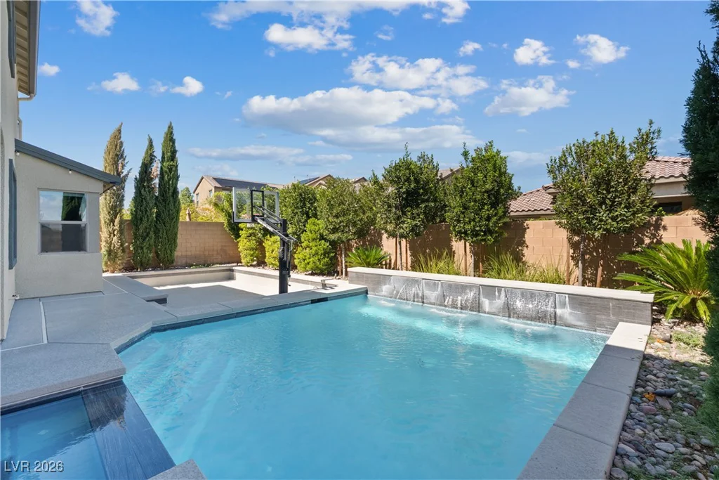 9710 Hiking, Las Vegas, NV 89166