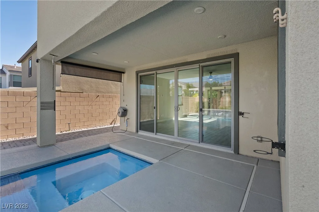 9710 Hiking, Las Vegas, NV 89166