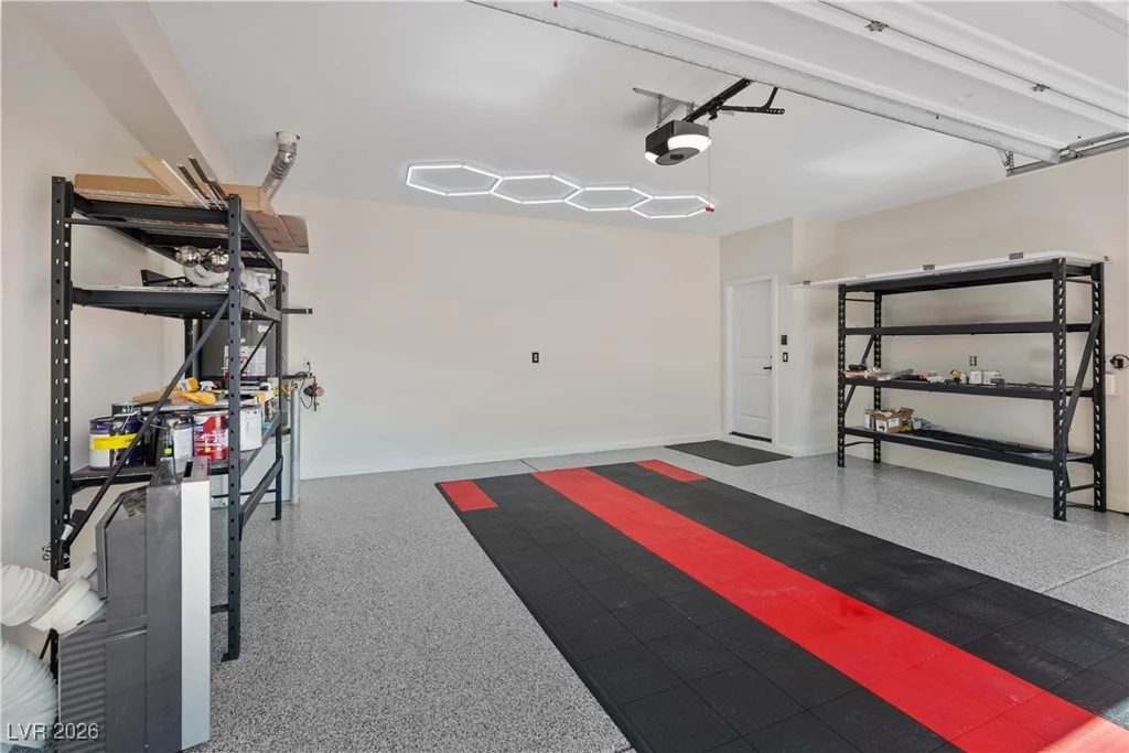 9710 Hiking, Las Vegas, NV 89166