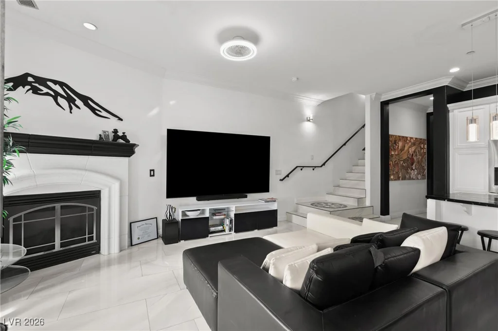 30 Via Vasari, Henderson, NV 89011