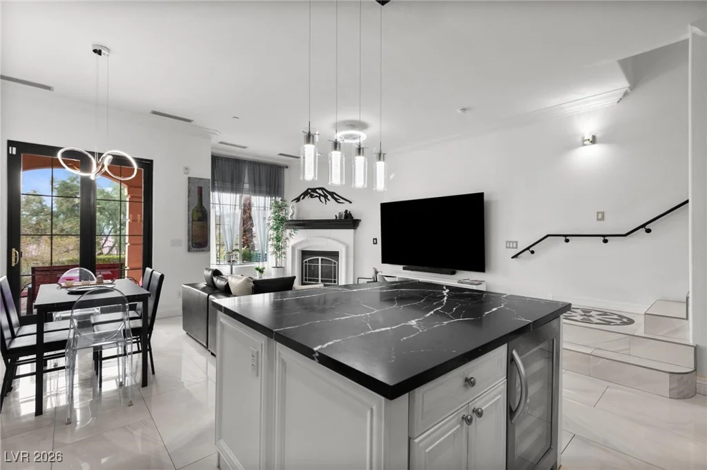 30 Via Vasari, Henderson, NV 89011
