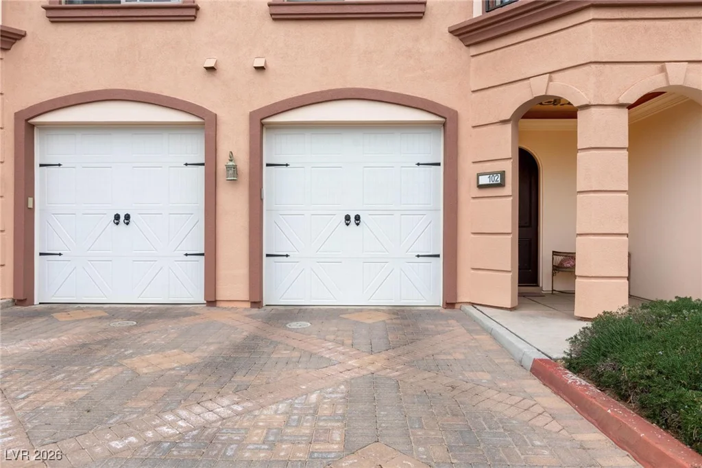30 Via Vasari, Henderson, NV 89011
