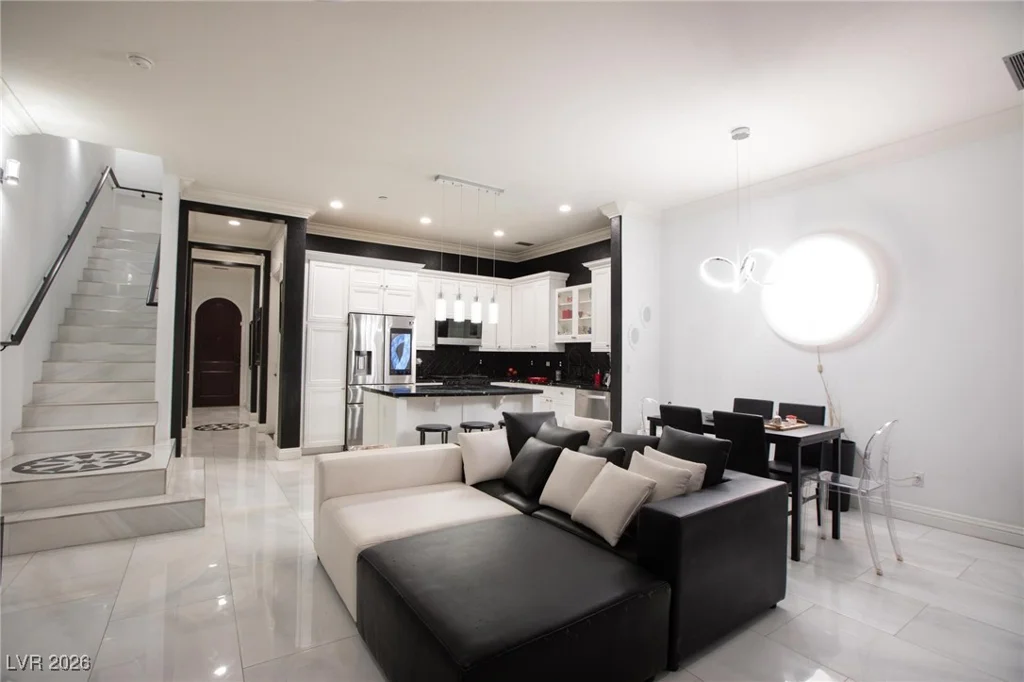 30 Via Vasari, Henderson, NV 89011