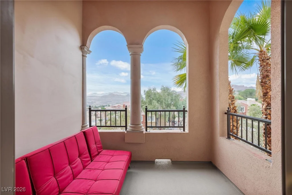 30 Via Vasari, Henderson, NV 89011