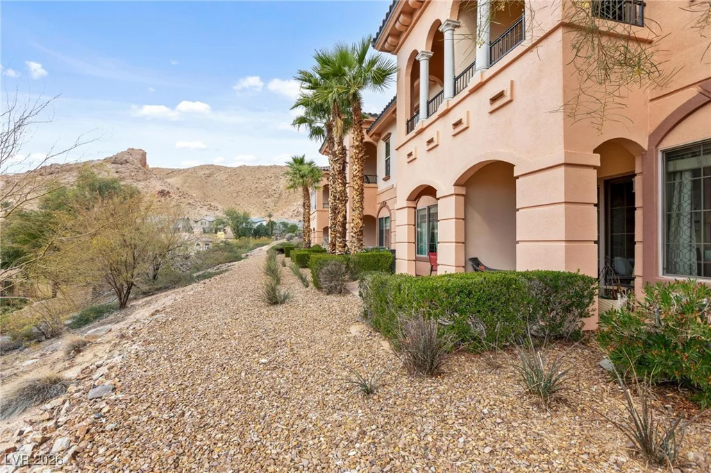 30 Via Vasari, Henderson, NV 89011