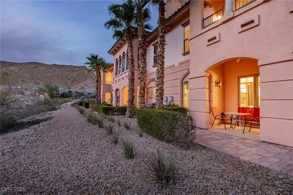 30 Via Vasari, Henderson, NV 89011