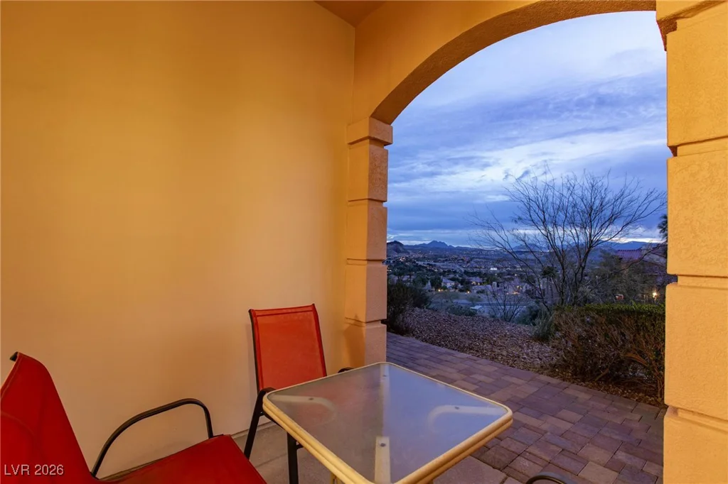 30 Via Vasari, Henderson, NV 89011