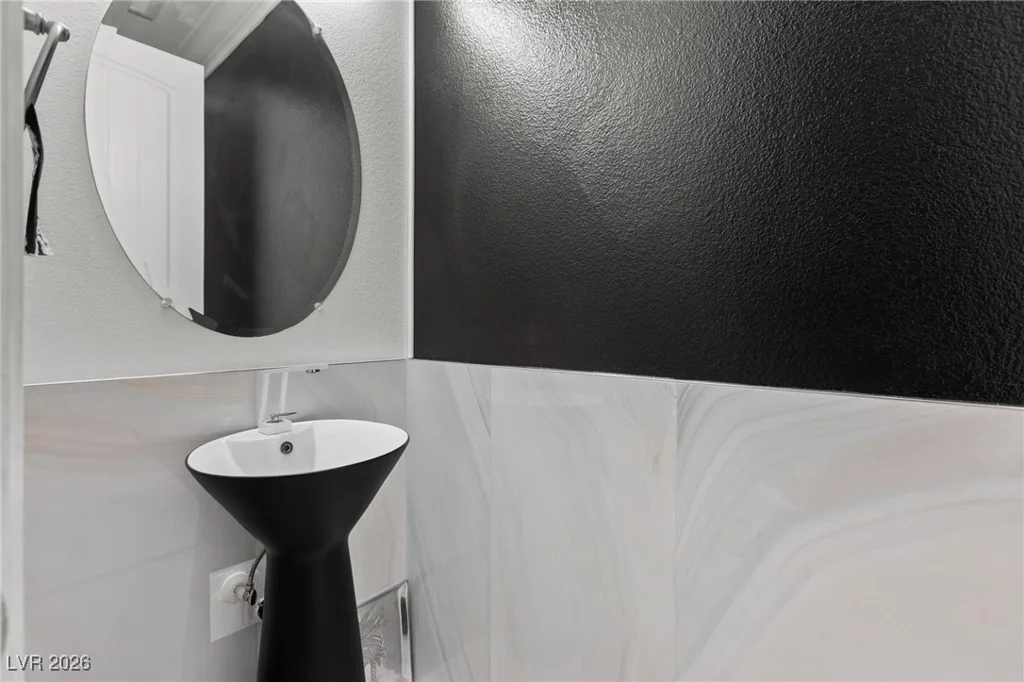 30 Via Vasari, Henderson, NV 89011