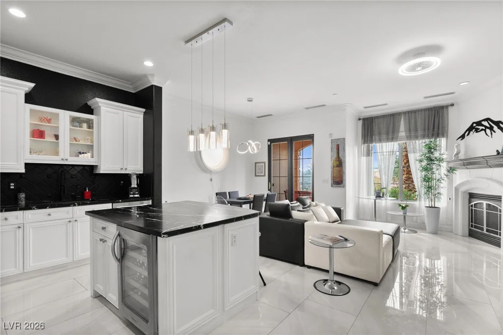 30 Via Vasari, Henderson, NV 89011