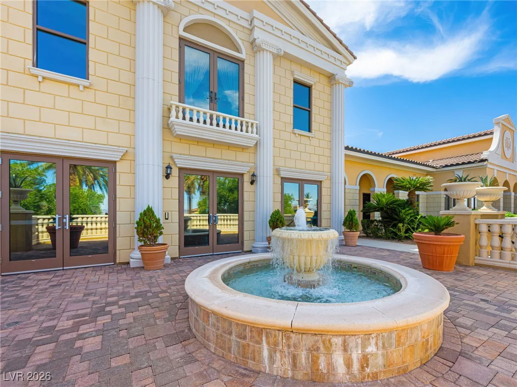 30 Via Vasari, Henderson, NV 89011