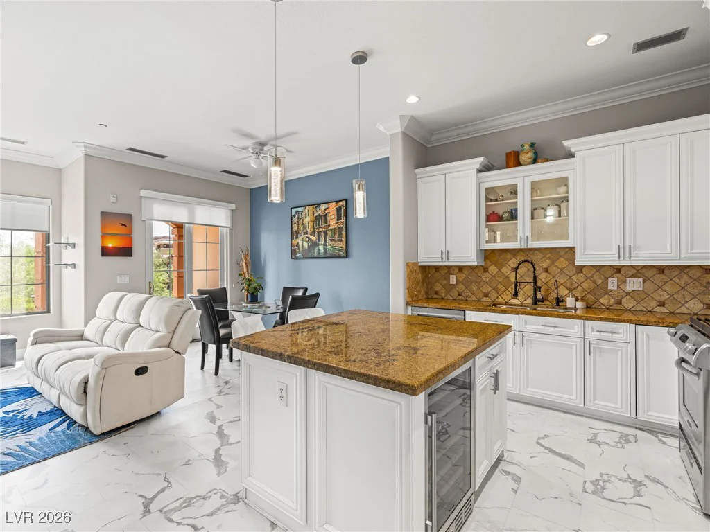 30 Via Vasari, Henderson, NV 89011