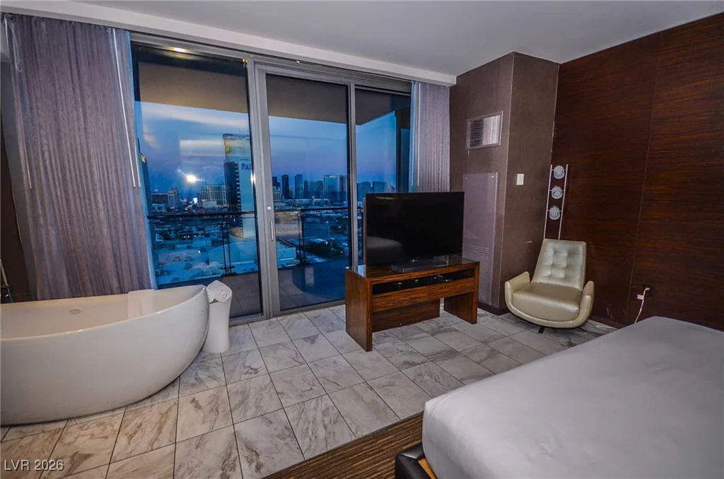 4381 Flamingo, Las Vegas, NV 89103