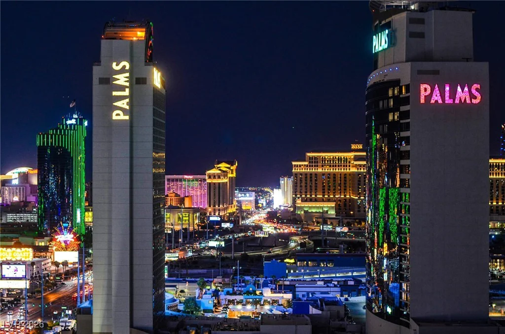 4381 Flamingo, Las Vegas, NV 89103