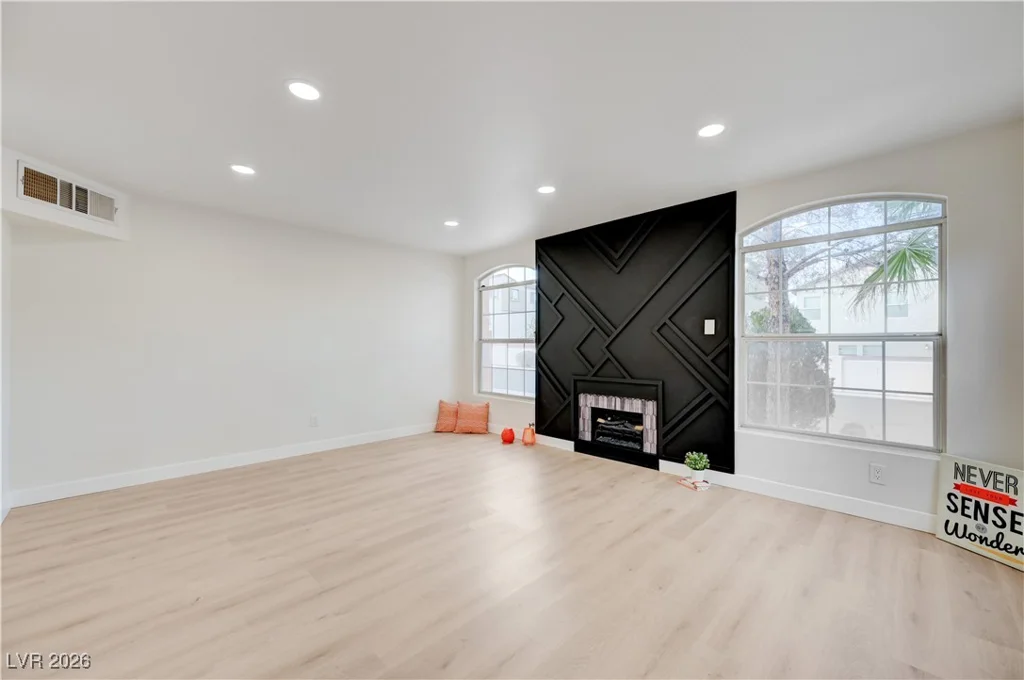 8457 Blazing Sun, Las Vegas, NV 89129