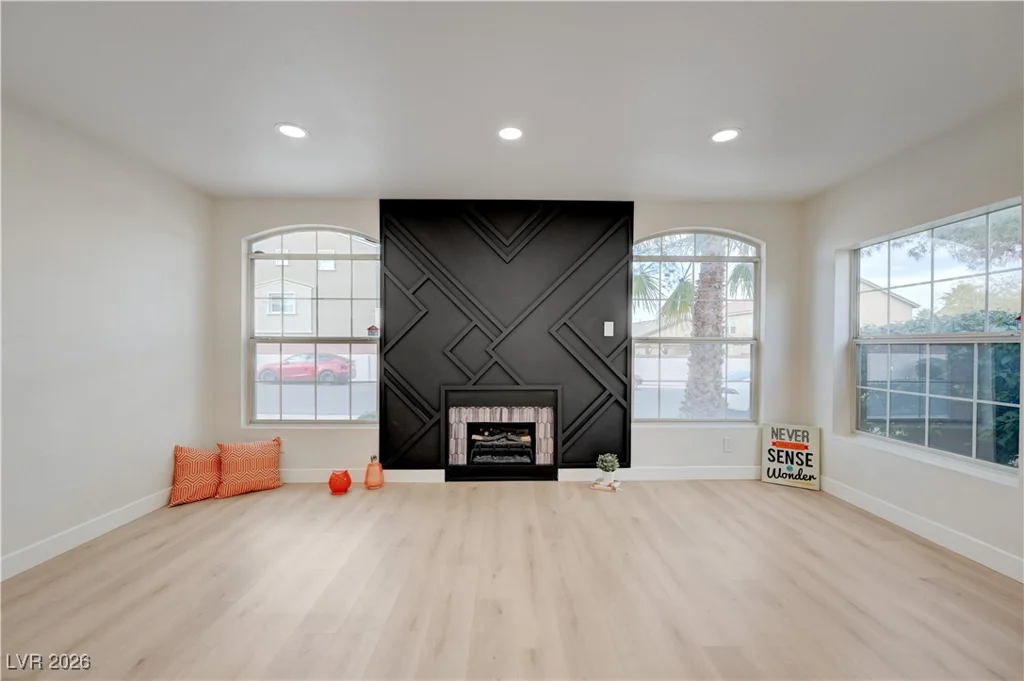 8457 Blazing Sun, Las Vegas, NV 89129