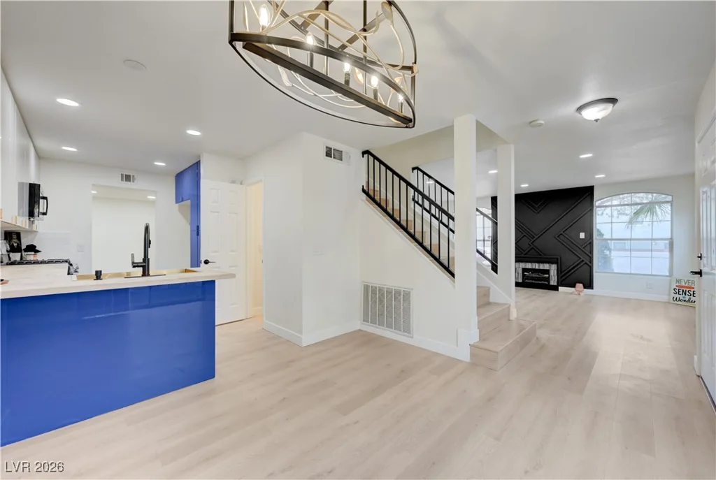 8457 Blazing Sun, Las Vegas, NV 89129