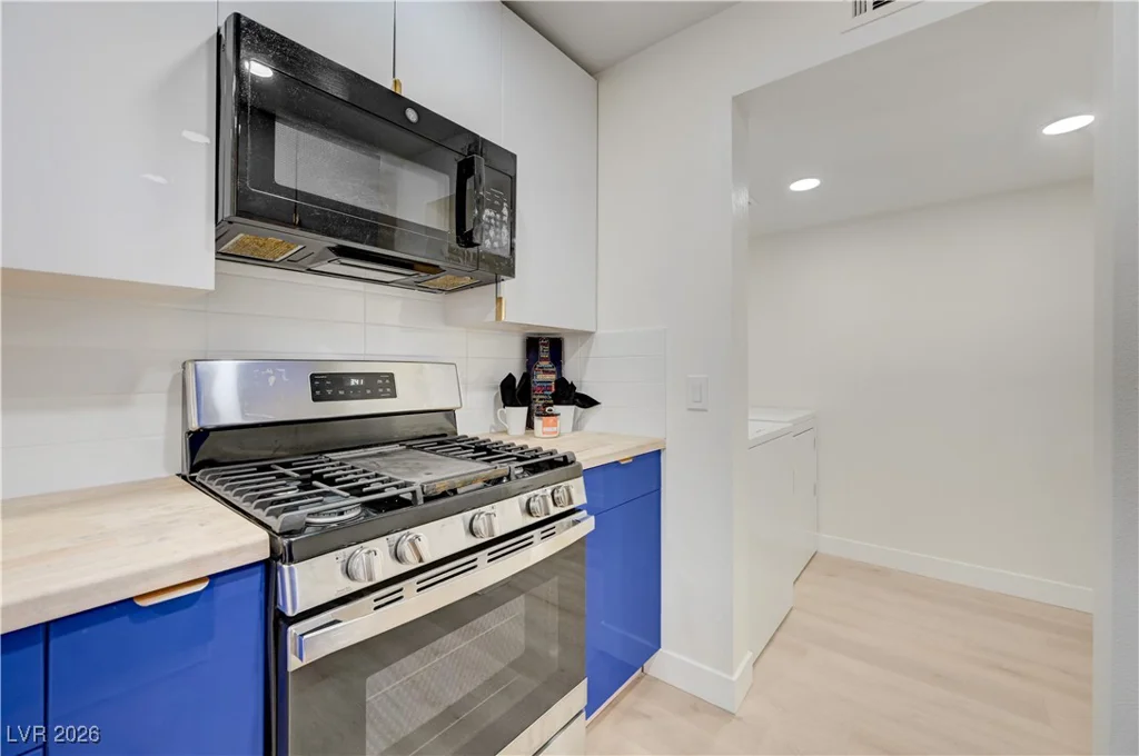 8457 Blazing Sun, Las Vegas, NV 89129