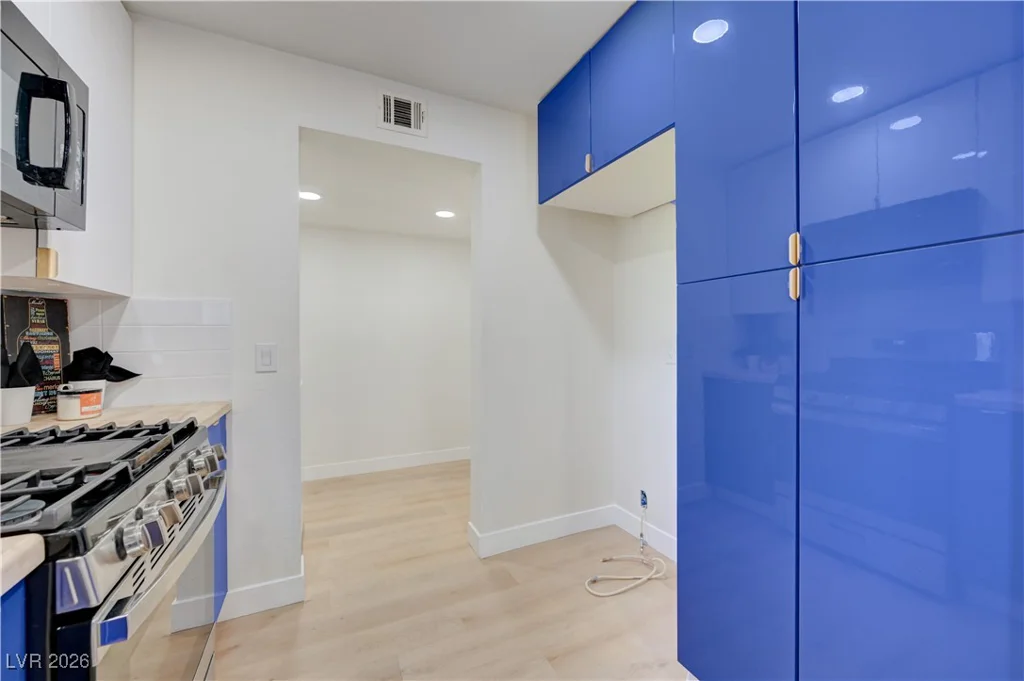 8457 Blazing Sun, Las Vegas, NV 89129