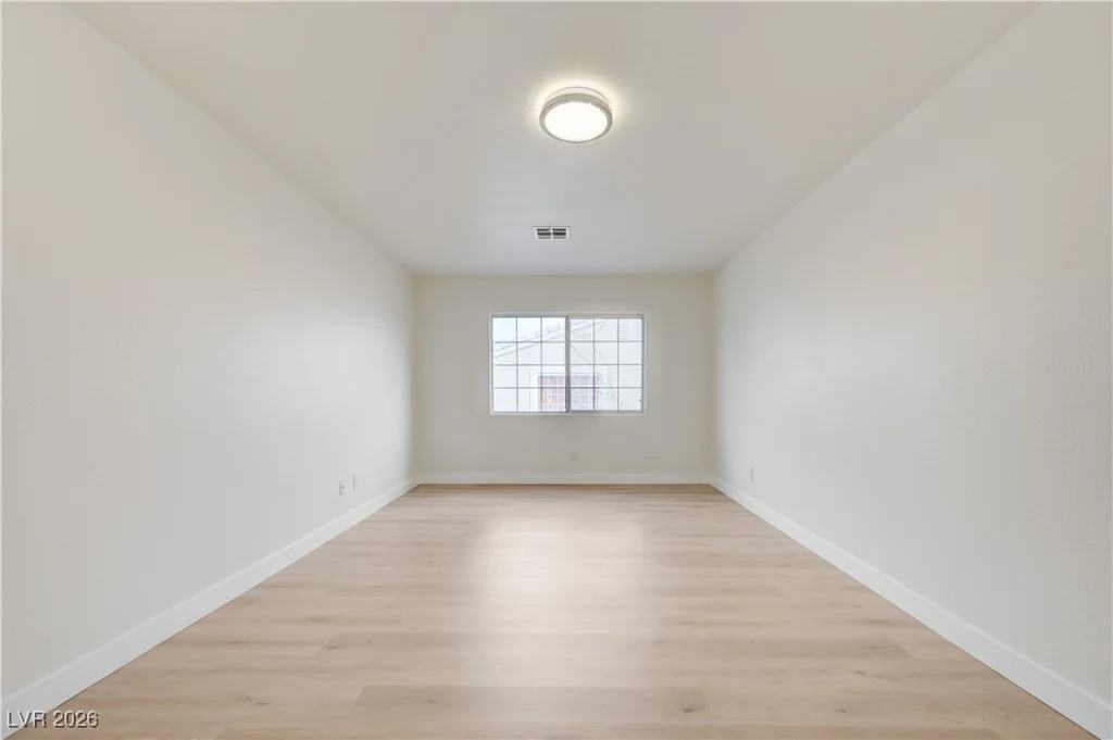 8457 Blazing Sun, Las Vegas, NV 89129