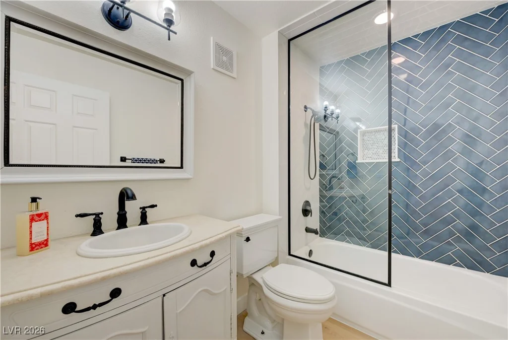 8457 Blazing Sun, Las Vegas, NV 89129