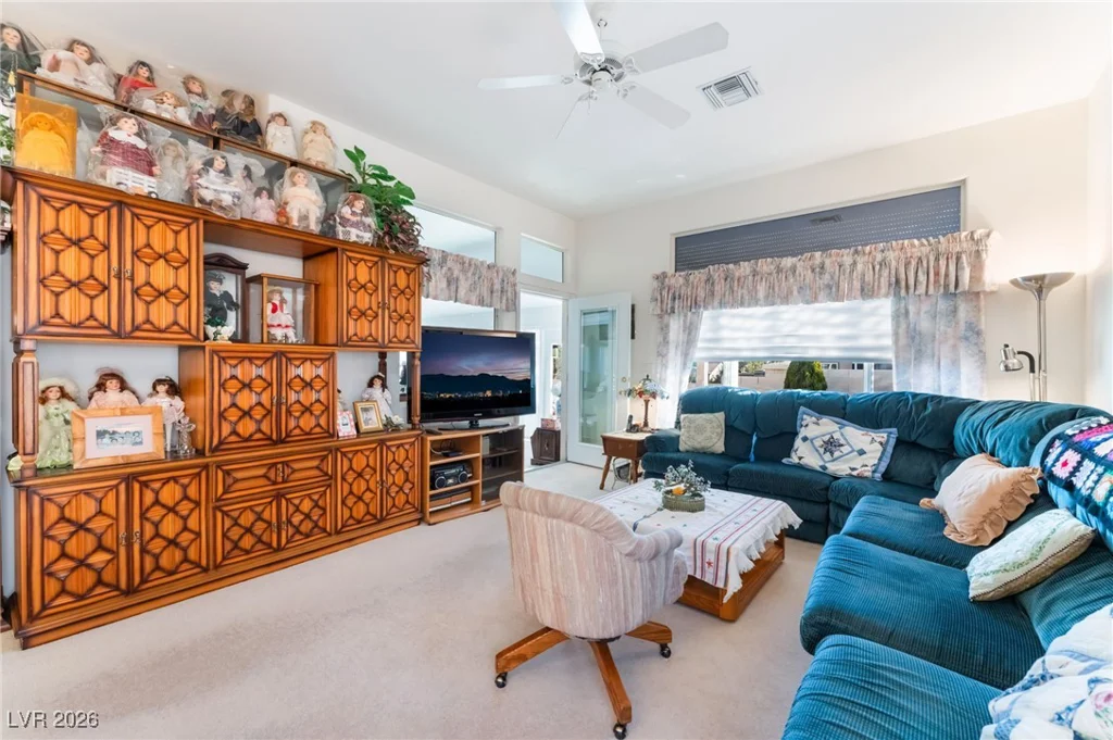 10529 Broom Hill, Las Vegas, NV 89134