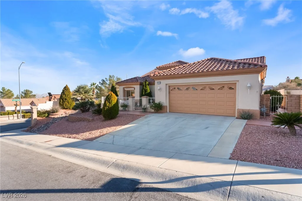 10529 Broom Hill, Las Vegas, NV 89134