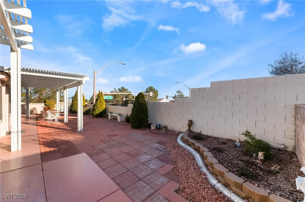 10529 Broom Hill, Las Vegas, NV 89134